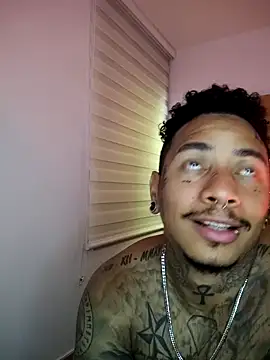 [27 Sep 00:29] Private Show – видео вебкам-модели David_tatto1