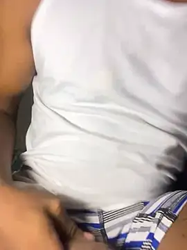 Show ass🫠 - video by KingDBlaze cam model