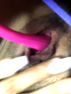 Zoom fingers in pussy - video by Isabella_teenn cam model