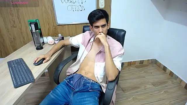 [4 May 04:15] Private Show - video by Sebalexis7 cam model