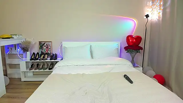 [14 May 00:50] Private Show - video di BethSun modella di cam