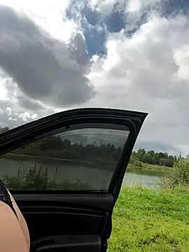 🤩Fucking myself with a dildo on the trunk of a car + squirting 🤩– MiraReach kameramodell videója