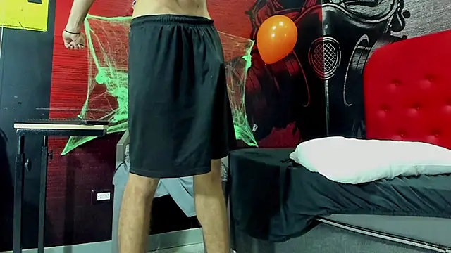 [30 Oct 09:33] Private Show - video by Ian1_ cam model