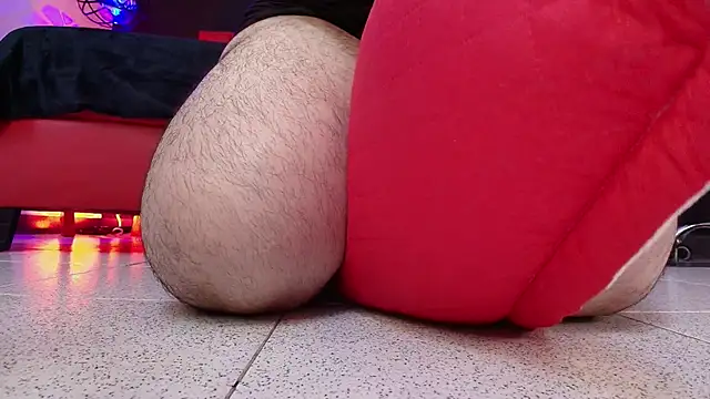 CRUSH YOU MY WEAK GUY - XXX-Video von Lilih_golden