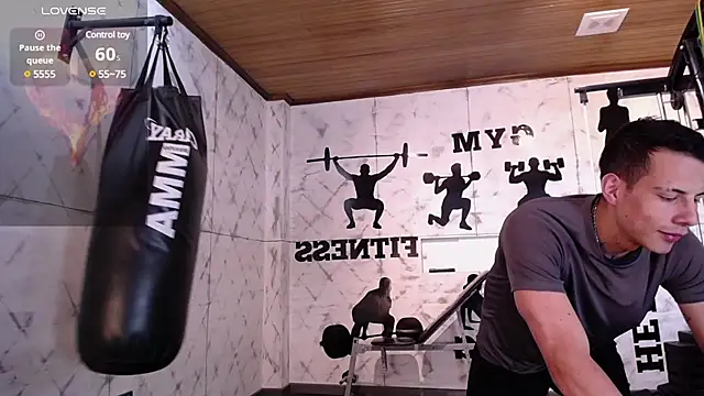 exhibition _ Private Show - video van Dustin_Sonne cam-model