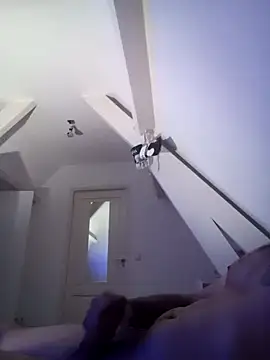 [16 Nov 03:11] Group Show - video by Tholel420 cam model