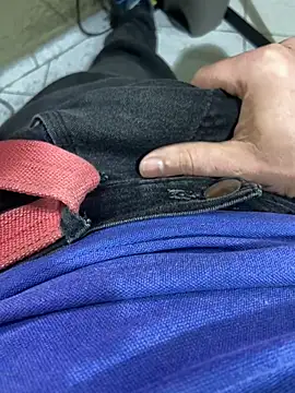 Private Show - No serviço! Quase me pegaram.