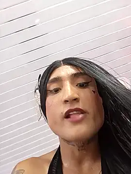 [28 Jul 22:33] Public Show - video by Trans-colombia cam model