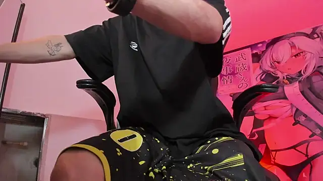 They give me a handjob - video by Dereck_Boy8 cam model