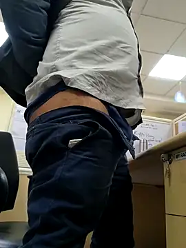 Touching my cock on colleague while talking with him — filmik Outdoor_backup, modela(-lki) na kamerkach