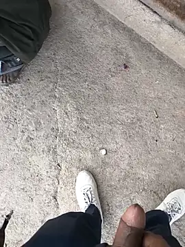 Talking and playing with my cock in front of stranger — filmik Outdoor_backup, modela(-lki) na kamerkach