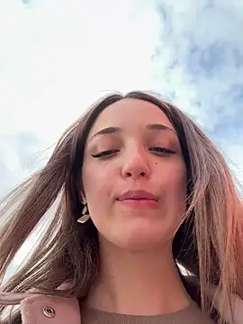 Juicy Dildo BLOWJOB in public bathroom - video by DollyTall