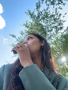 Crazy Risky SQUIRT in crowded park 🏕️