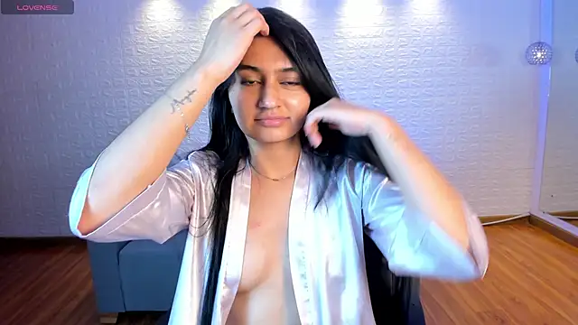 Show Dildo - AidaJones 캠 모델의 동영상