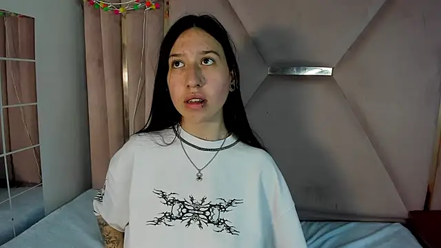 SUCK TITS 🔥