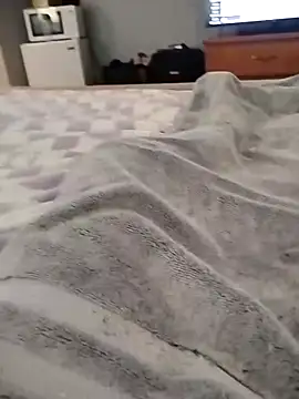 [7 Aug 17:40] Public Show - Video von hugenicecock7979 Cam-Model