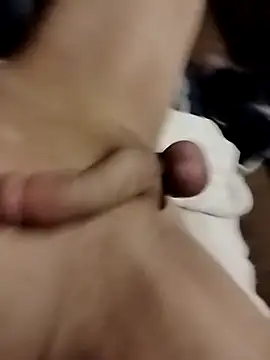 [10 Oct 07:37] Public Show - video by hugenicecock7979 cam model