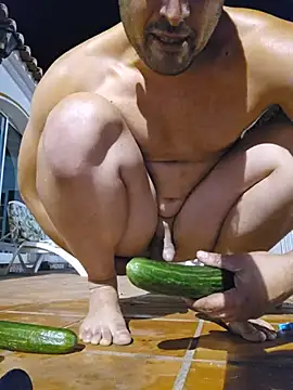 2 cucumbers in ass and naked street ending - видео от уебкам модела culosalton