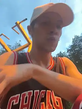 TRAINIG ON STREET - ক্যাম মডেল santiago_cutex-এর ভিডিও