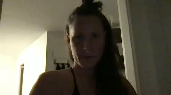 Major Squirting Over & Over Again with Sex Toys [14 Apr, Private Show] - video by SwingWingWomanSweden cam model
