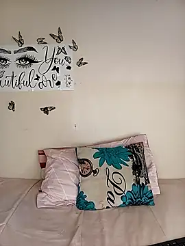 fuck that sweet pussy Slutty babe - Young_Slut21 캠 모델의 동영상