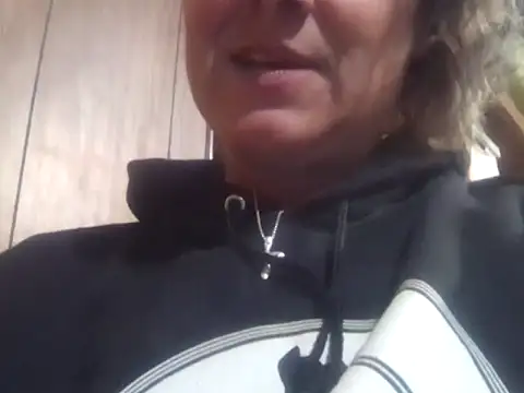 [8 May 19:39] Private show - MidWestMilf80 캠 모델의 동영상