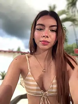 RUBING SO WET💦💦－カメラキャストのAnita-vegaの動画