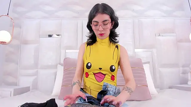 You play with my wet pussy - video by Im_Molly_Angel cam model