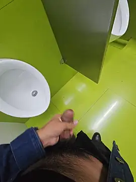 Cum show in urinals - clip cu steffaa model videochat