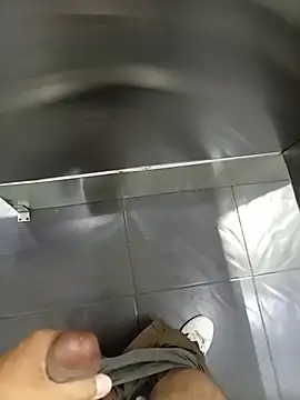 Man sucked my cock understall - video by steffaa cam model