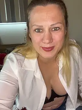 [25 Sep 15:07] Private Show - video by Lola69fleur cam model