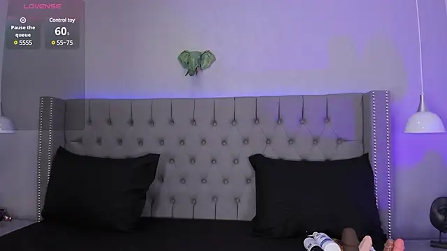 Creami pussy－カメラキャストのAnne_coxの動画