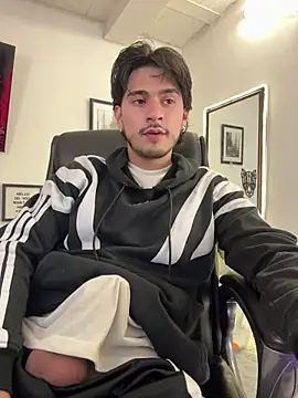 dont lose my maked dance uff 😏🔥 - video by Elian_savoy cam model