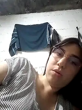 [1 Aug 08:50] Private Show – video af Las_Patronas cam-model