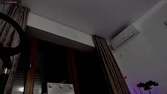 [18 May 06:27] Private Show - video by oliviathea cam model