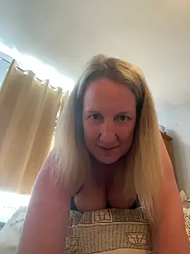Pussy play with toy - video by X-Victoria-X cam model