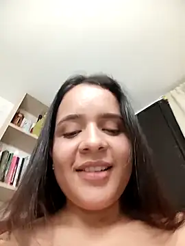 My friend Slap my ass ... - video oleh model kamera Julieth_hot-69