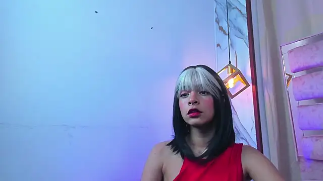 SHE PLAYING WITH PUSSY AND BLOWJOB - video by kameron_and_Nick cam model