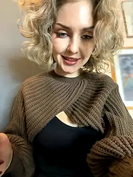 passion, dildo and squirt - video by KellyKeler cam model