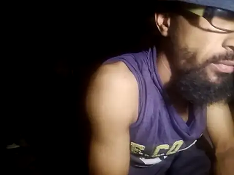 [11 Mar 05:39] Public Show - Video von Us3rBuzuh Cam-Model