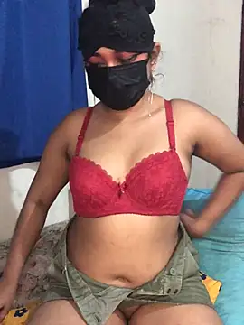 Little squirt - video by Ariana__Marie cam model