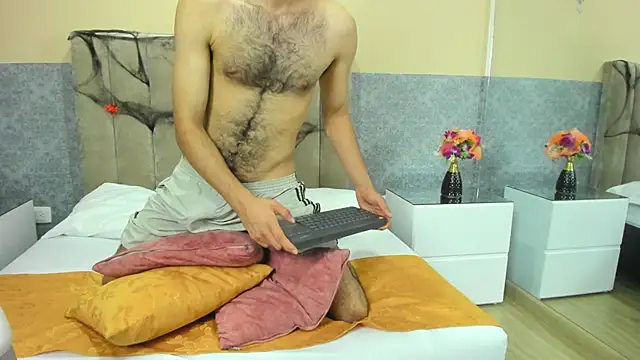 Want me to fuck you good?, this is your chage to see how it would be 😋😉 — filmik Ryan_Jackson_, modela(-lki) na kamerkach