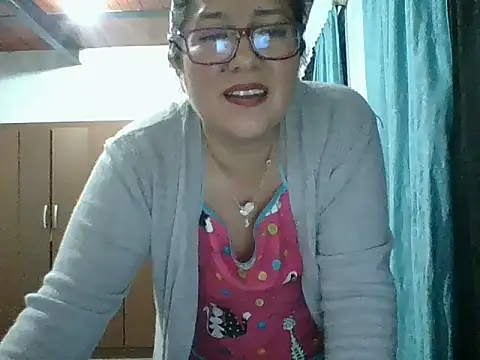 housewife nerd