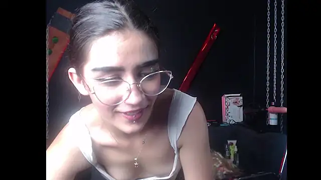 Fucking my dildo 🔥🔥
