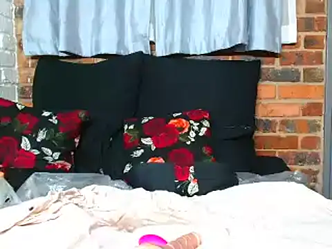 DOUBLE PENETRATION 2 - video by dark_honeyx26 cam model