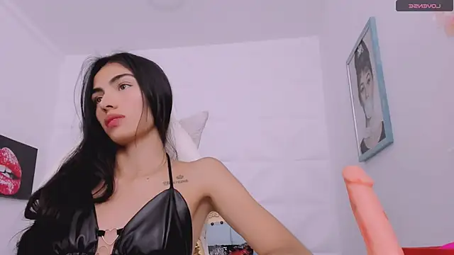 PVT.. Close open ass - 視頻由 eimy_skinny_ 主播提供