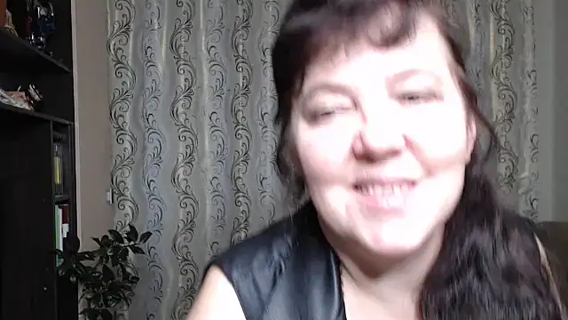 Let's take a look for a minute) - video by Illusionq cam model