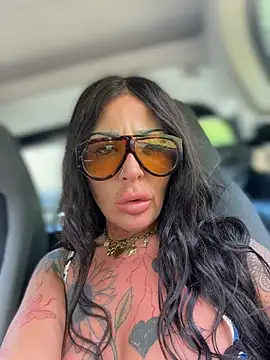 MASTURBAZIONE FIGA CULO IN MACCHINA Private Show