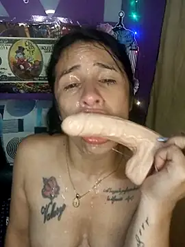 [1 Jul 22:02] Private Show - video van laurahotdirty cam-model