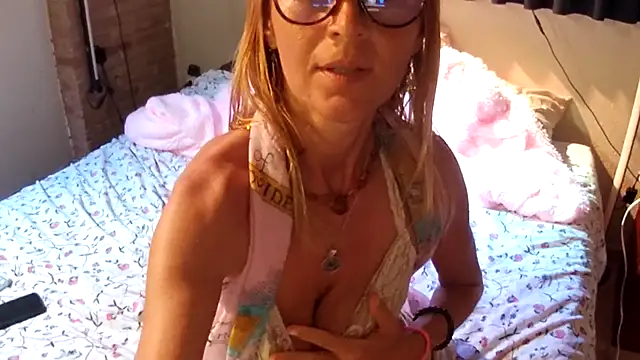 Striptease, rubing pussy, bouncing tits - video by LunaNatural cam model